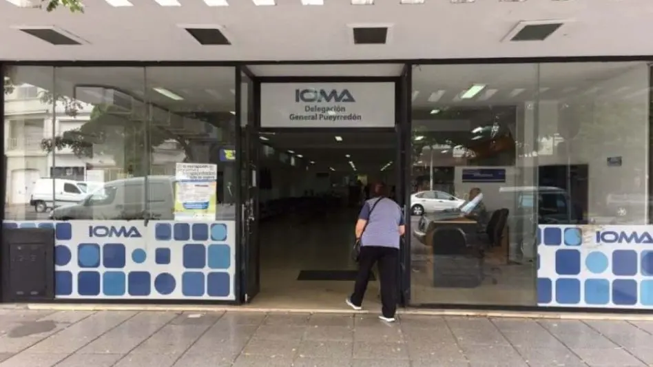 Afiliados de IOMA convocan movilización por falta de cobertura y mala gestión de fondos: "Nos están estafando"