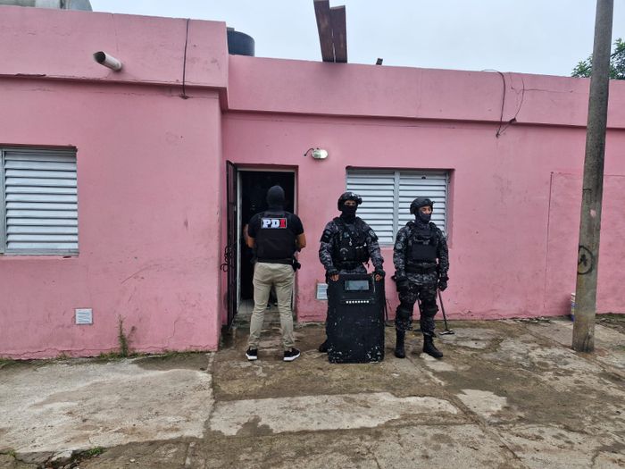 FRONTERA: PDI DETUVO A UN HOMBRE Y UNA MUJER POR MICROTRÁFICO - 1