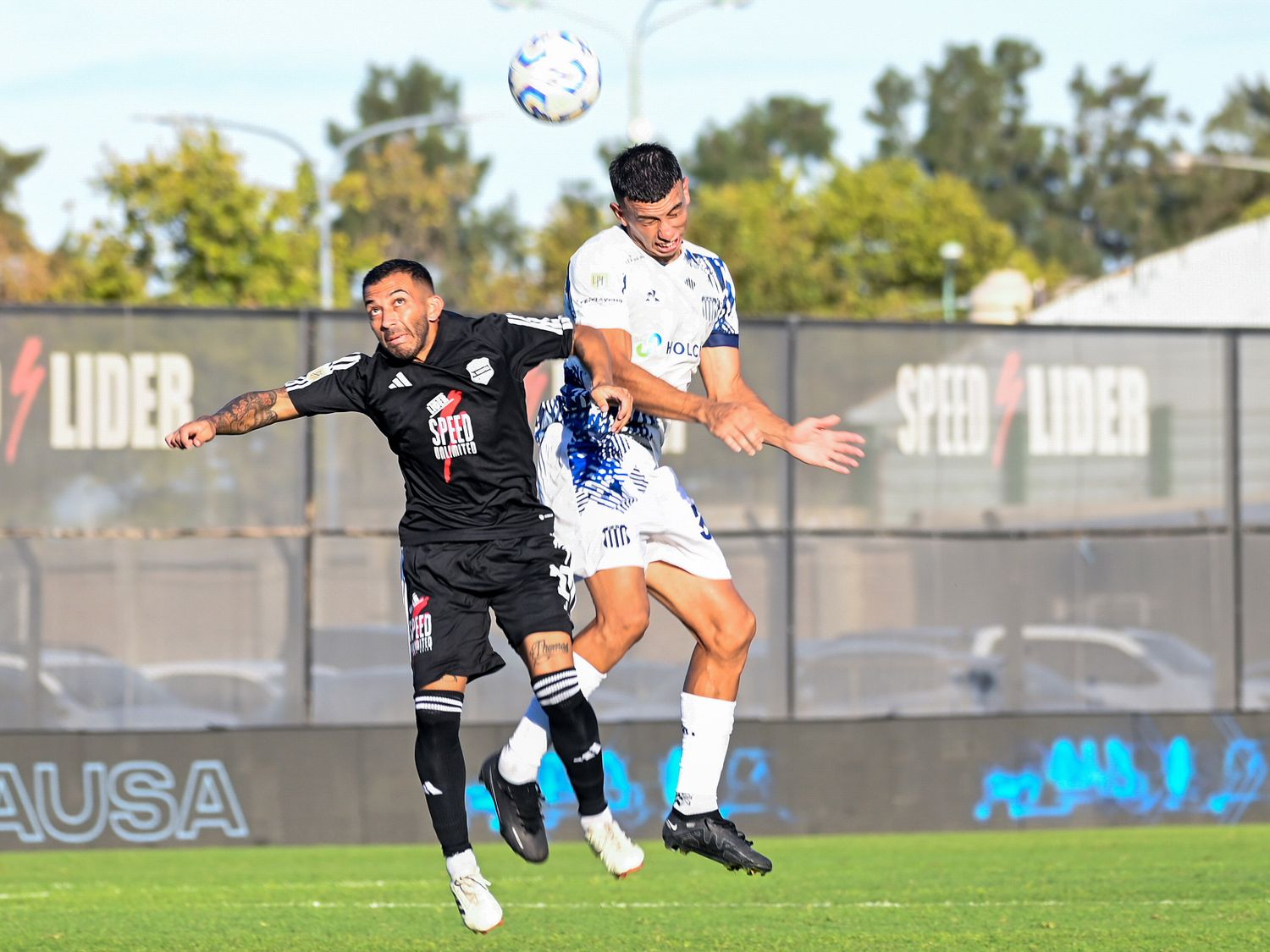 Riestra resistió ante Talleres