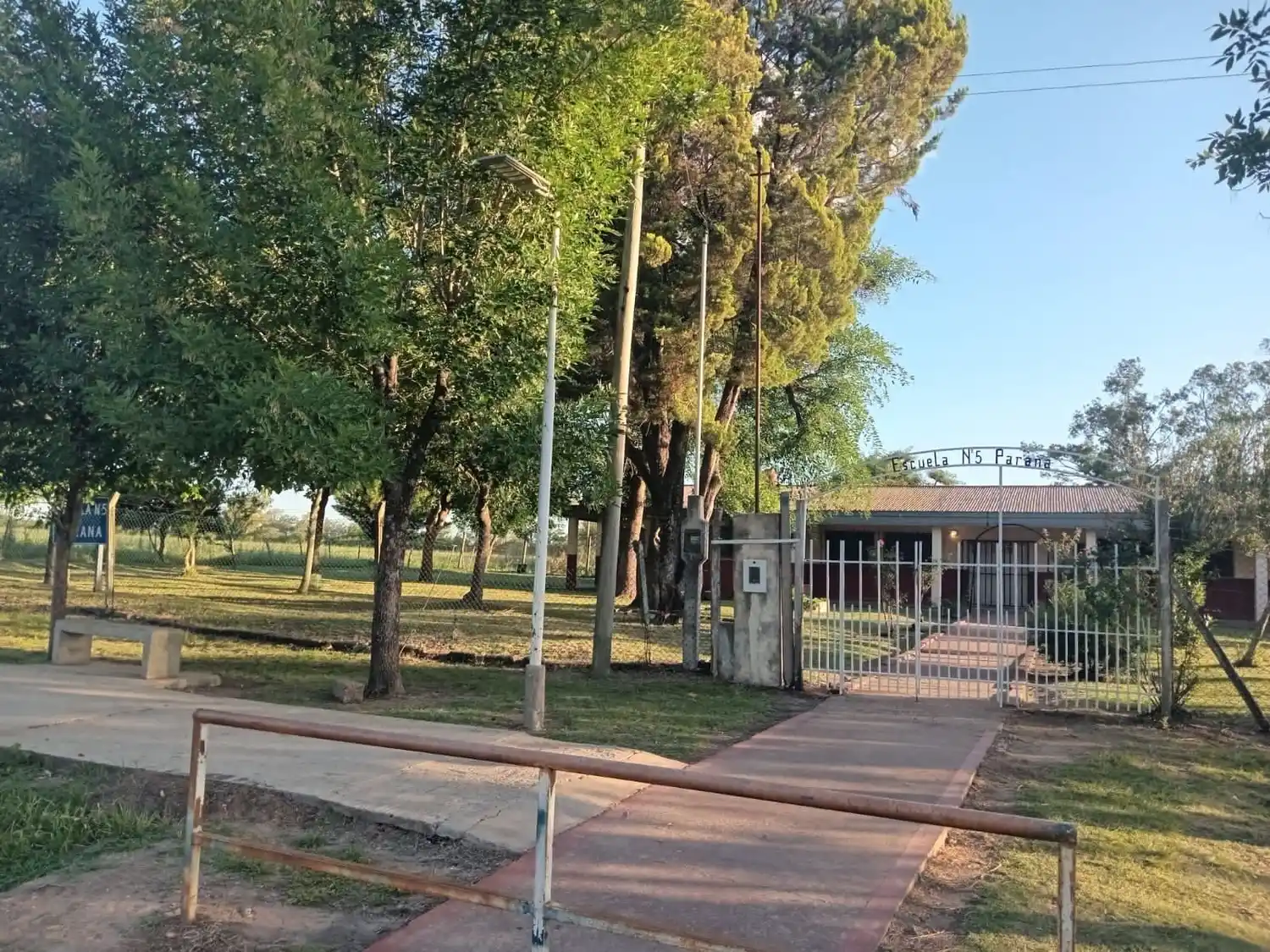 La Escuela N°5 "Paraná" invita a su "Fiesta en la 5": música, arte y solidaridad