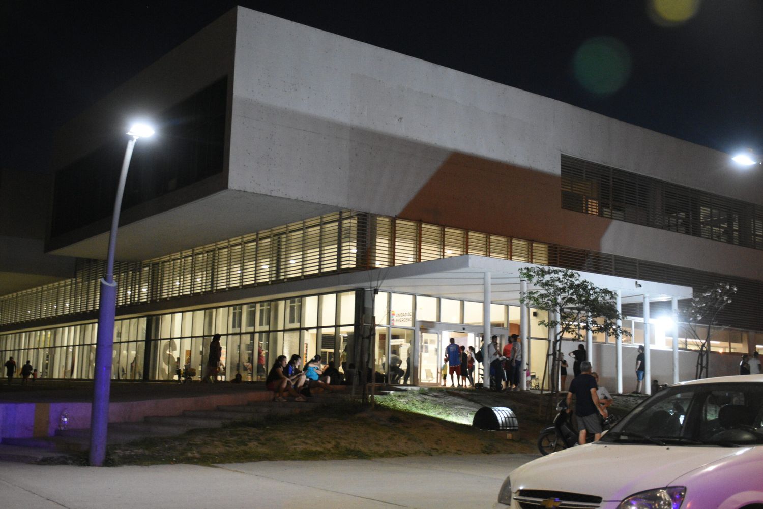 El pequeño llegó con su madre sustituta al Hospital Iturraspe