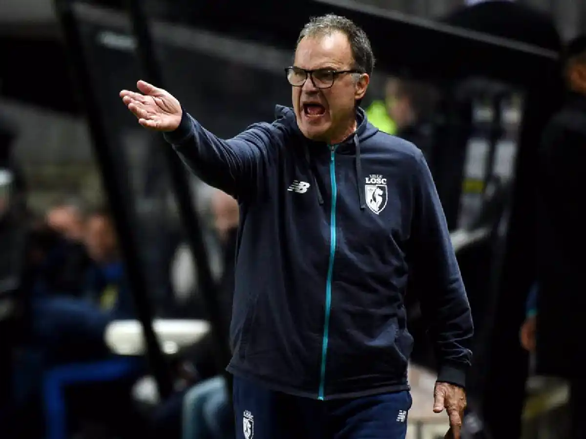 Sigue con sus locuras