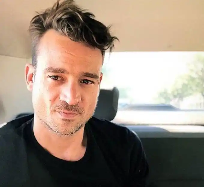 "Chano" Charpentier fue baleado por un policía al que quiso apuñalar en medio de un brote psicótico