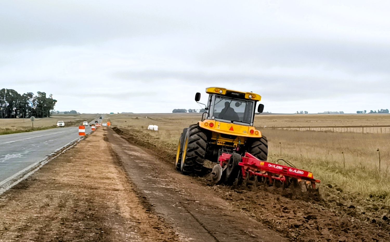 Retomaron la repavimentación de la ruta 3, entre Gonzales Chaves y Tres Arroyos