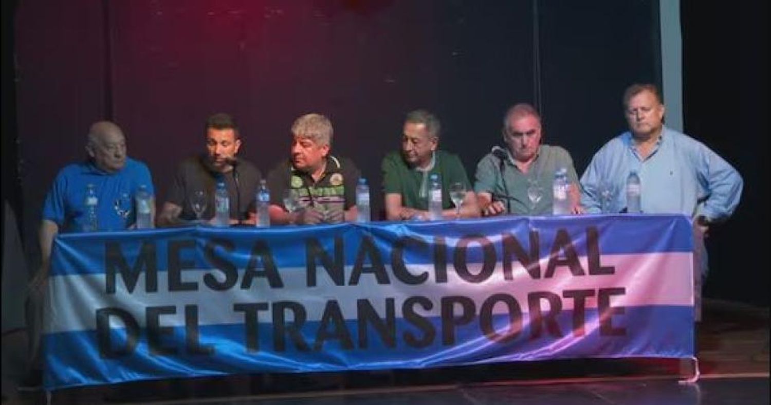 Gremios del transporte que adhirieron al paro nacional prometieron más medidas de fuerza contra Milei