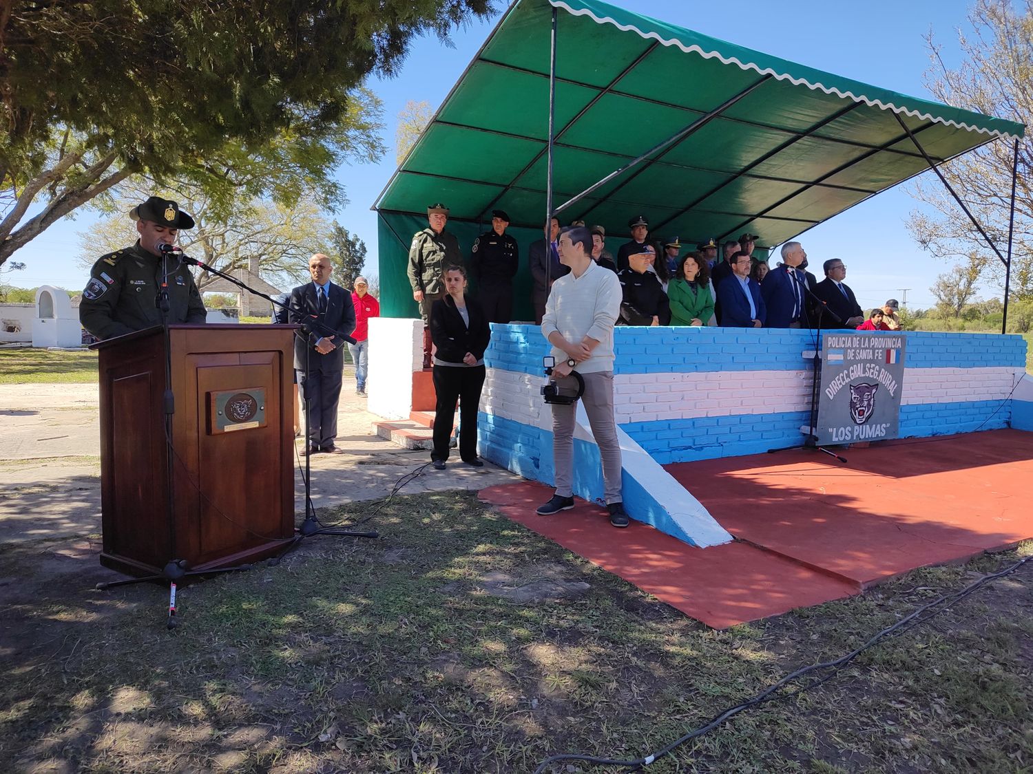 La ceremonia estuvo encabezada por jefe de la Dirección General, Adrián Luis Roland.