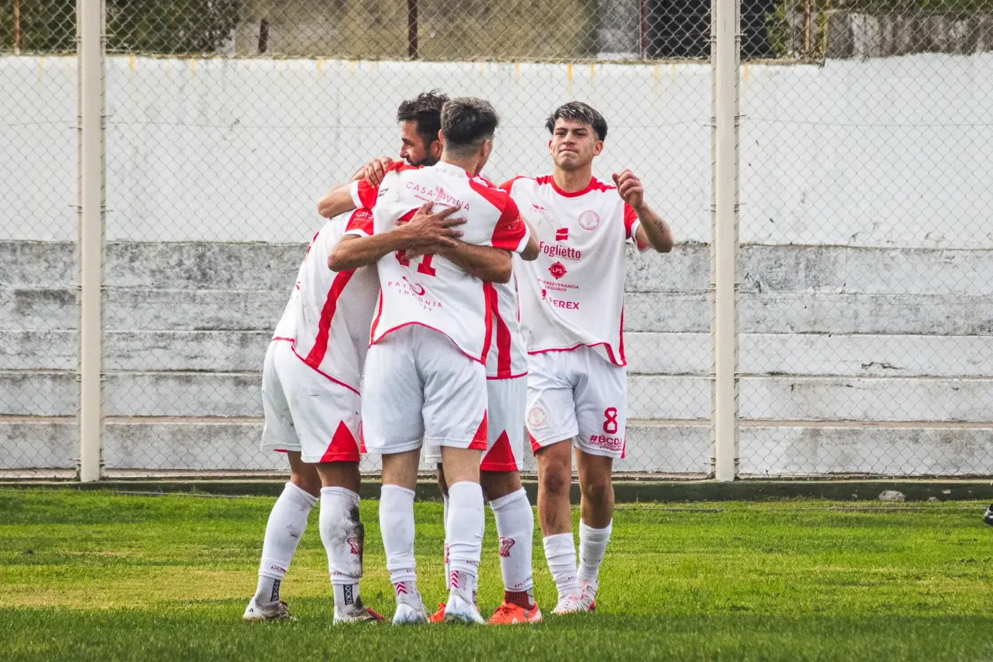 Huracán goleó para ser uno de los líderes del Clausura