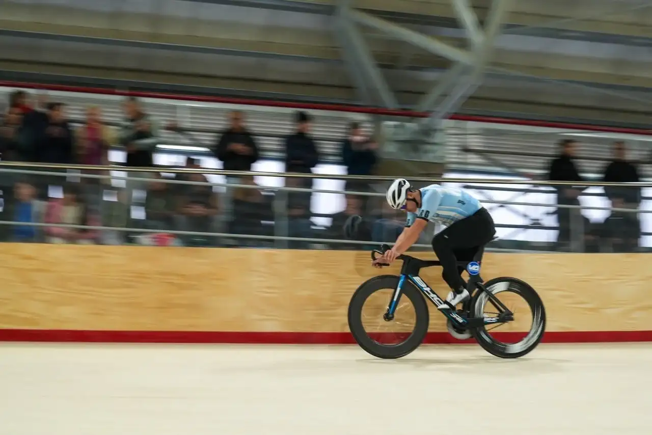 Invencible Velódromo, - 2