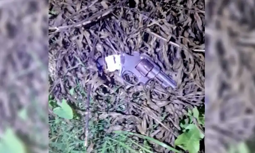 Detienen a adolescente acusado de asaltar a mano armada a otro menor