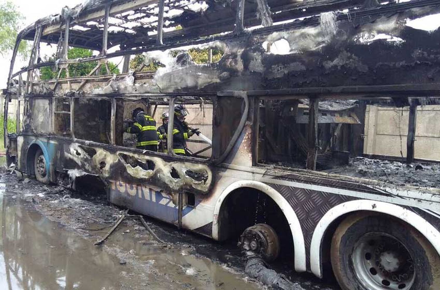 El galpón de Monticas volvió a incendiarse