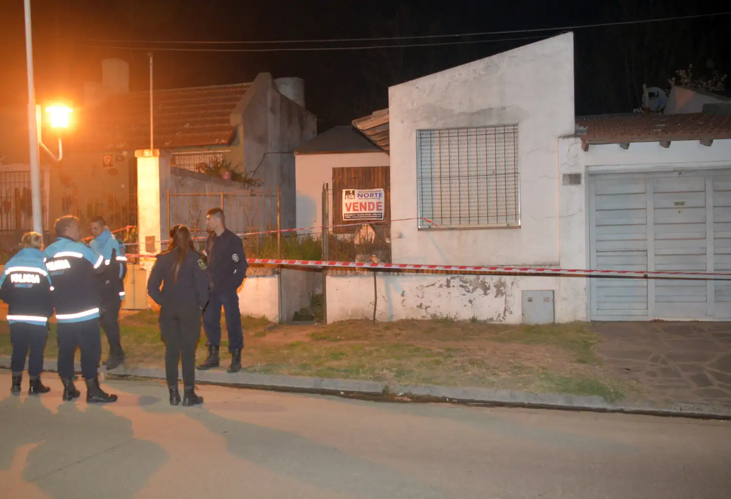 Un hombre disparó e hirió a un intruso que sorprendió en el interior de su vivienda