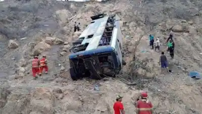 Van 57 fallecidos en cuatro días: otro accidente deja 26 muertos en Perú