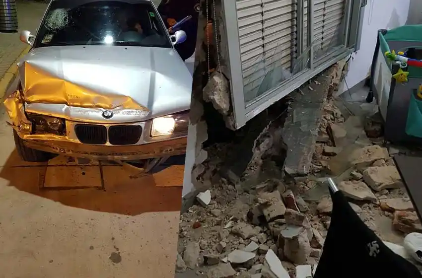 Un auto despistó, chocó contra una casa y los escombros cayeron a centímetros de una cuna