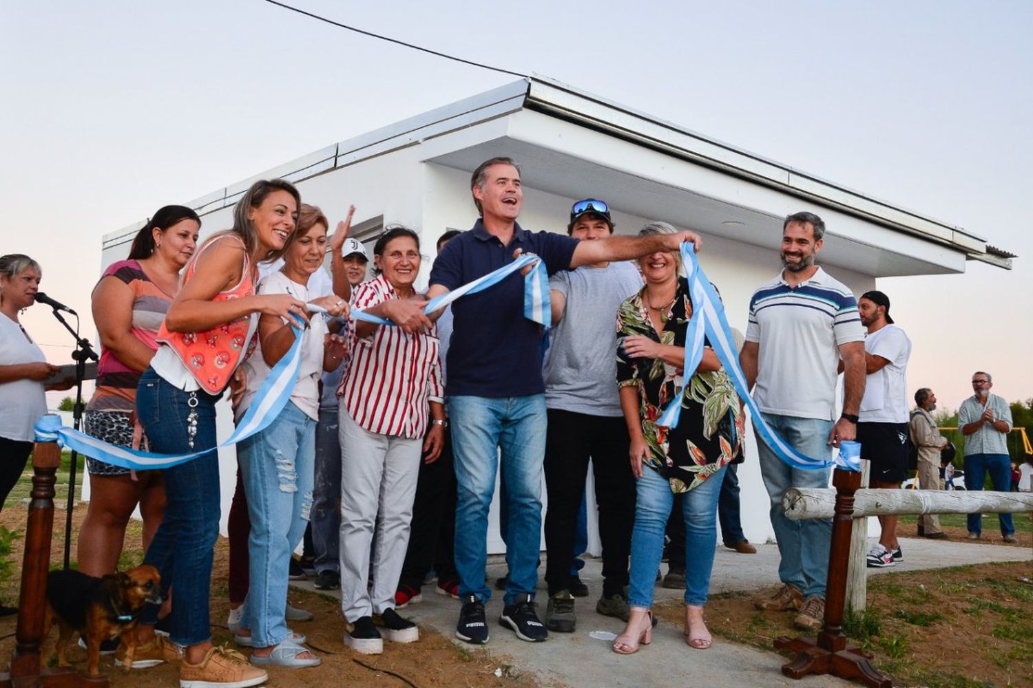 Martín Piaggio inauguró el Salón de Usos Múltiples del Barrio Don Pablo