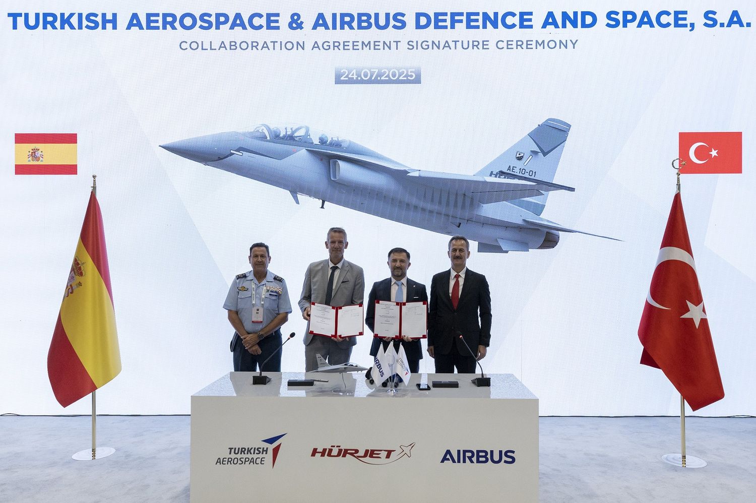 España y Turquía sellan alianza industrial para ofrecer el HÜRJET como reemplazo del F-5M