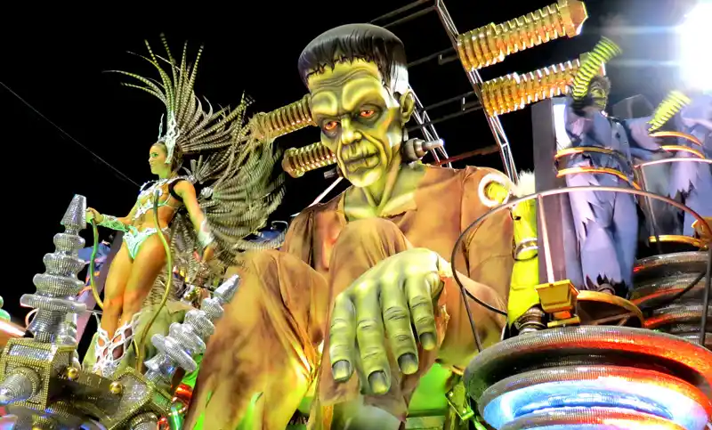 Bereciartu dijo que "sería una imprudencia total: ¿Cómo metemos 5 mil personas en el Corsódromo?"