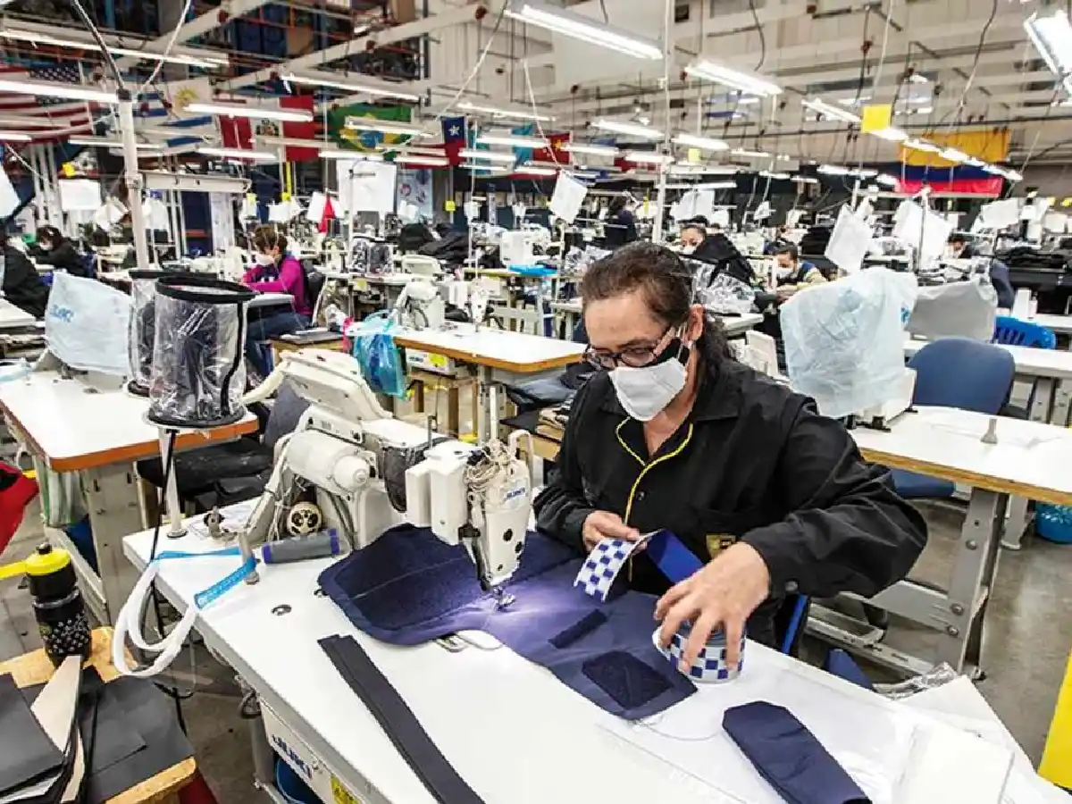 El Gobierno analiza convertir los planes sociales en empleo genuino