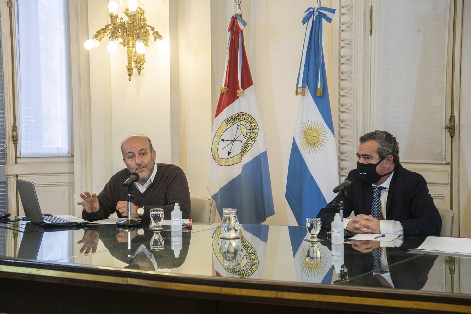 Javkin y Caruana presentaron un informe detallado y anunciaron nuevas estrategias sanitarias