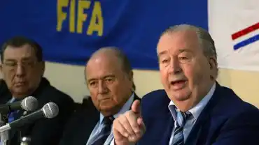 Piden echar al jefe de los árbitros por las escuchas de Grondona