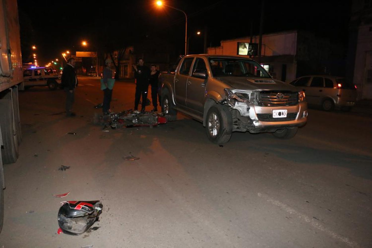 Una moto y una camioneta protagonizaron un choque