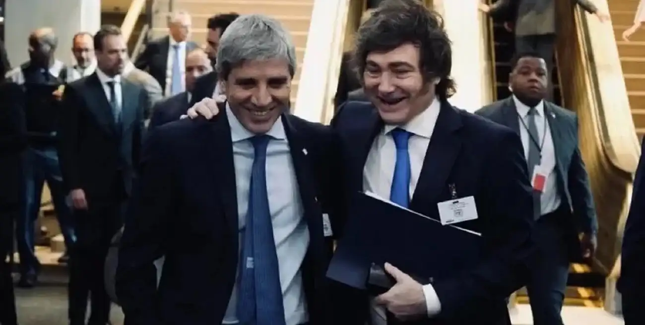 Milei y Caputo se entusiasman con el buen clima financiero y busca que se traduzca en un repunte de la actividad económica.