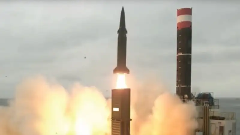 Tras prueba de Corea del Norte, Seúl publica video de sus propios lanzamientos