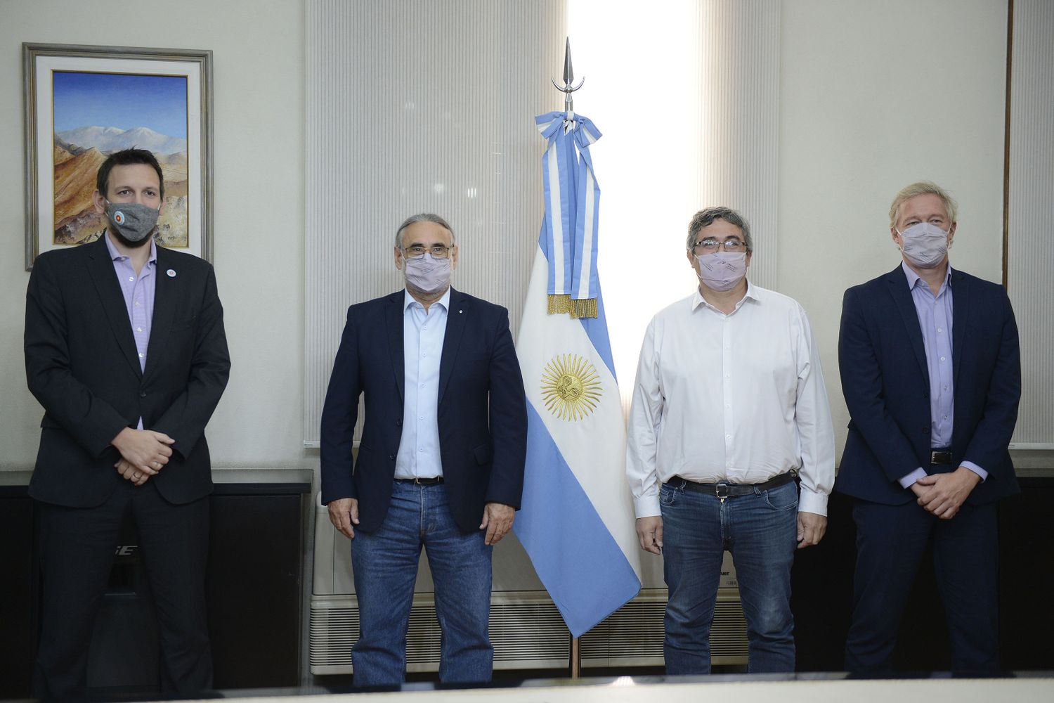 Basterra, Rodríguez y Cuattromo rubricaron convenio para facilitar créditos a microemprendedores de la agricultura familiar