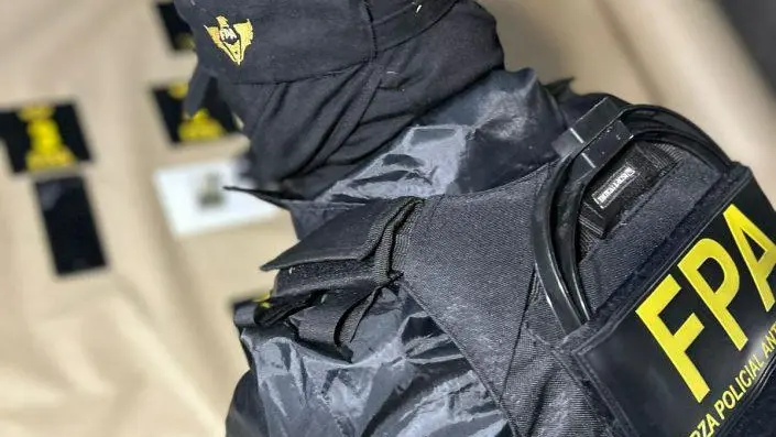 San Francisco: detuvieron al padre e hijo por venta de drogas tras allanamiento