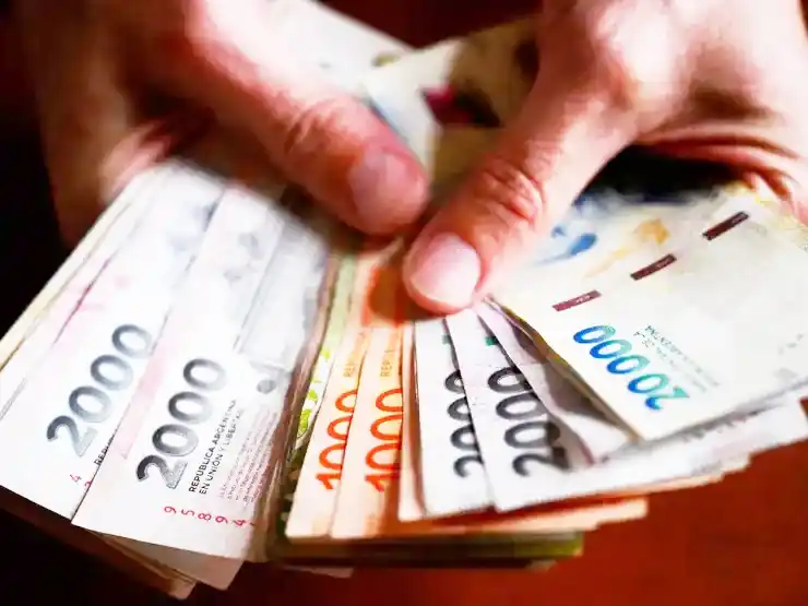 De qué se tratan los “salarios dinámicos” que el Gobierno pretende incluir en la reforma laboral