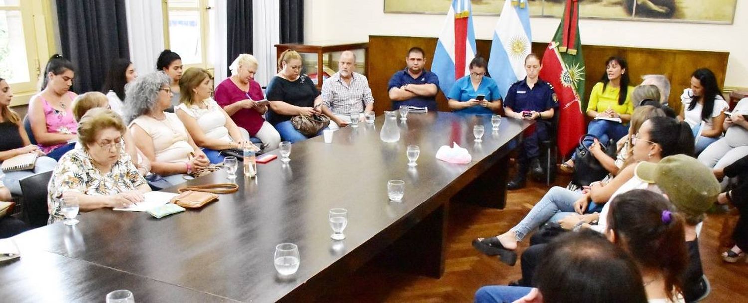 Presentación de actividades del Mes de la Mujer