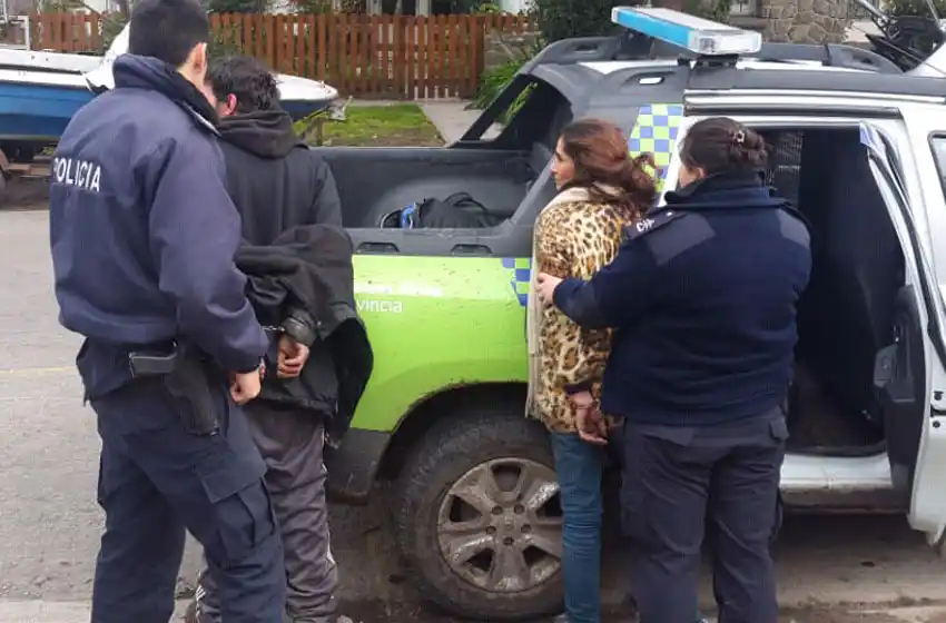 Otro taxista sufrió un robo armado: hay una pareja aprehendida