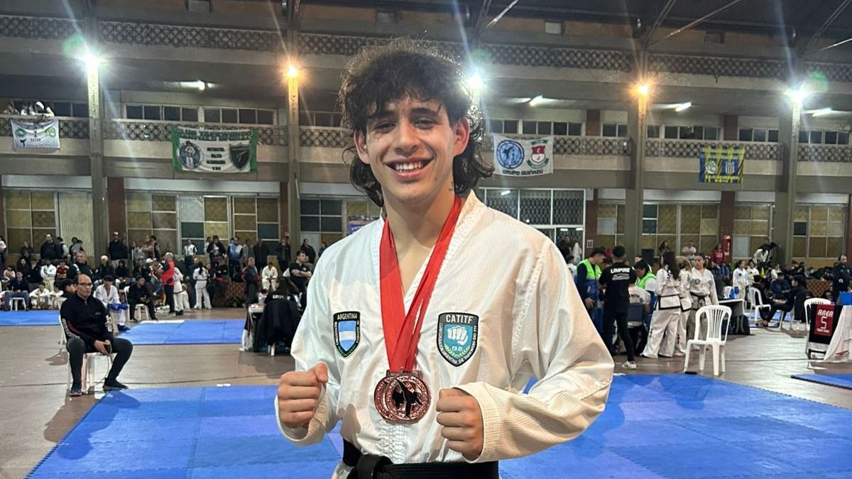 Benjamín Loyola brilló en el Campeonato Metropolitano de Taekwon-Do