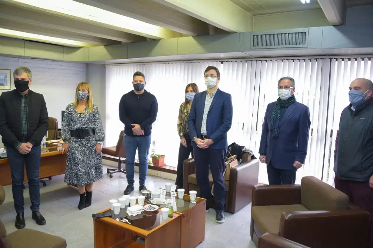 Los intendentes Zabaleta, Ghi, Descalzo y Menéndez se reunieron con funcionarios Judiciales del Departamento de Morón