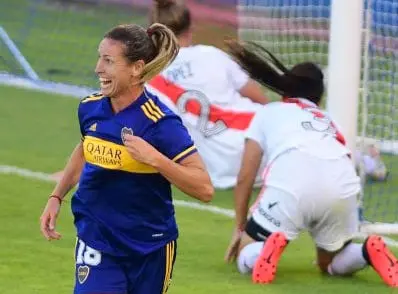 Boca goleó a River y es campeón