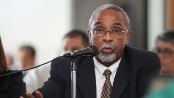 Diputado alerta por la VACUNA RUSA: el régimen experimenta con los venezolanos