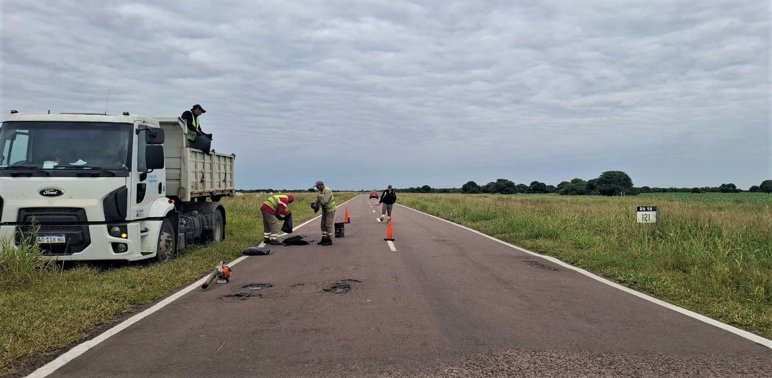 imagen Vialidad Nacional ejecutó bacheo de transitabilidad en la RN 98