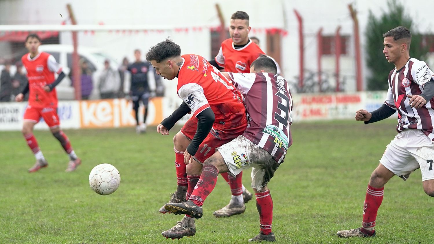 El “Rojo” se quedó con una buena victoria ante Huracán