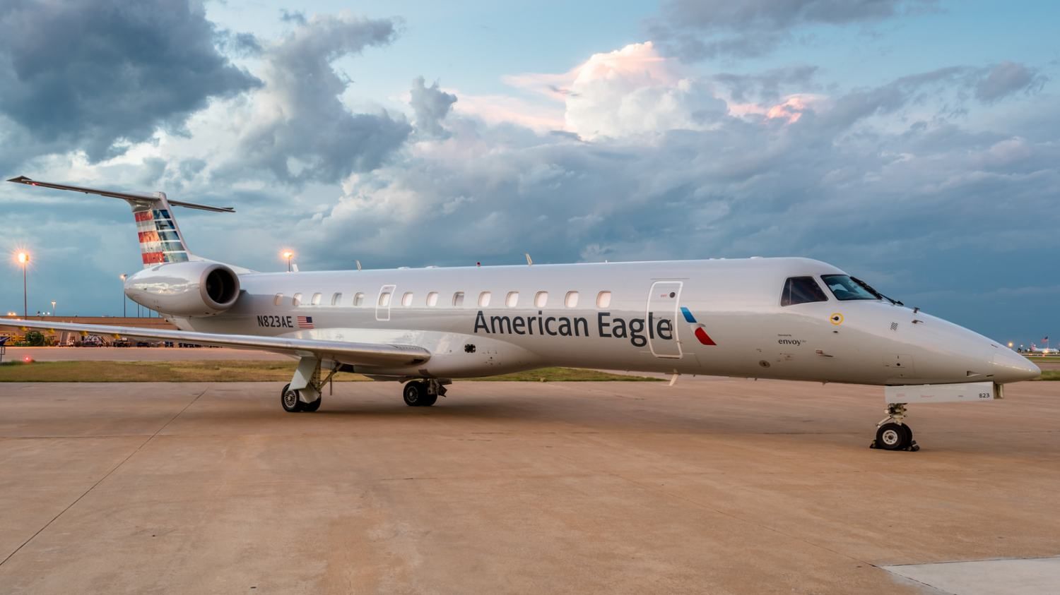 American Airlines retirará la totalidad de sus ERJ-140