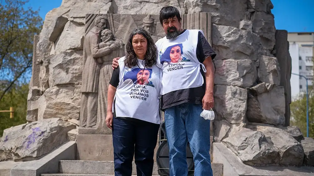 Los padres de Lucía Pérez encabezaron la movilización realizada ayer en Mar del Plata.