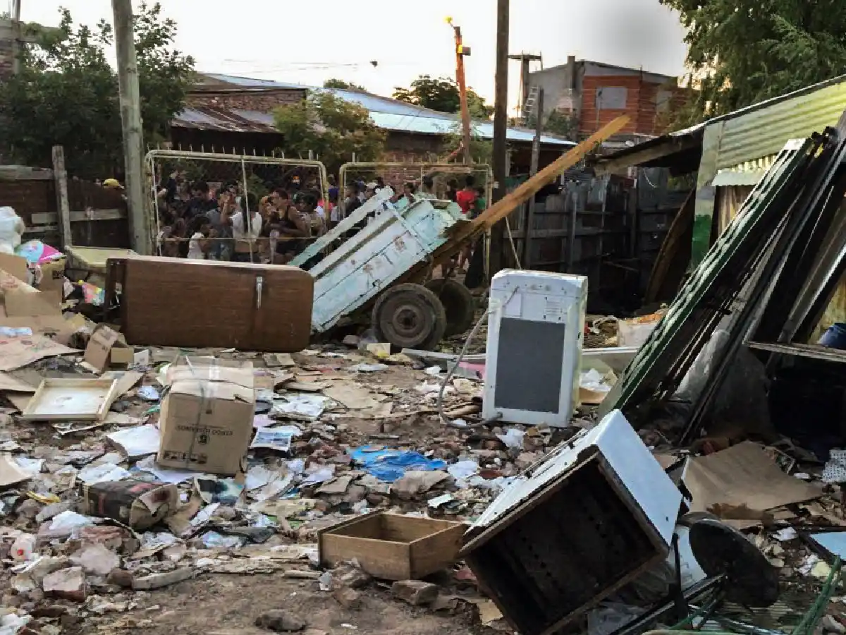 Hallaron a dos primos de 4 y 5 años muertos en una heladera