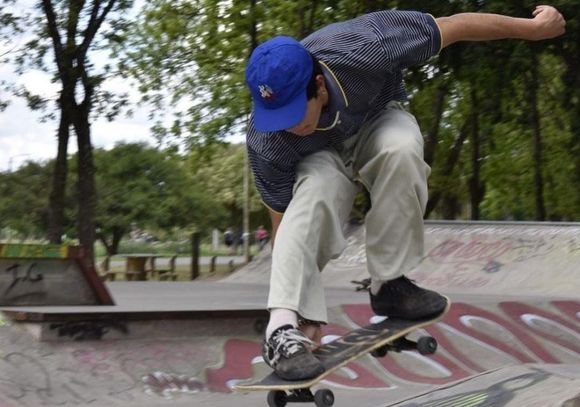 Competencia de skate, stands de tatuaje y bandas en vivo, este sábado