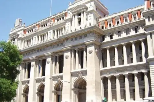 Ley de medios: el Gobierno pedirá el miércoles habilitar la feria judicial