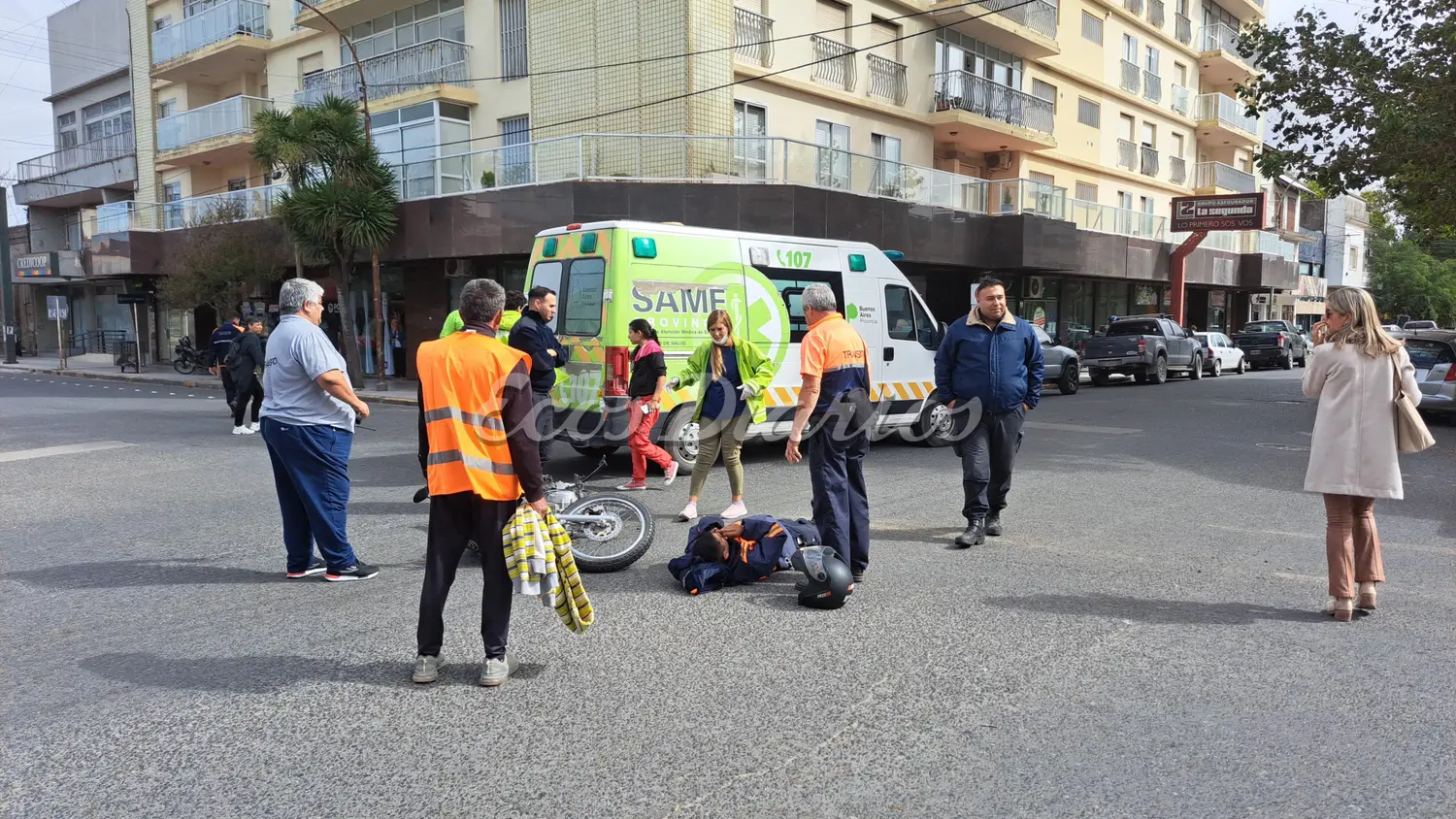 El momento en que llegaba la ambulancia