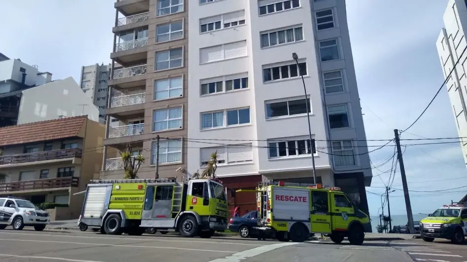 Incendio en un departamento en la Avenida  Colón 