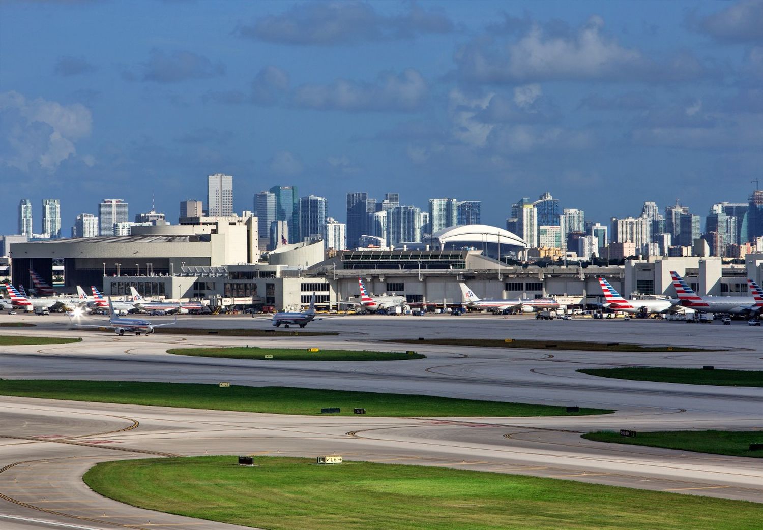 Más de un millón de viajeros pasaron por el Aeropuerto Internacional de Miami durante las Fiestas