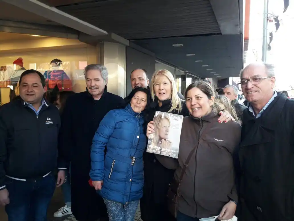 Stolbizer y Solá de recorrida en la sexta: "La  economía está estancada y nos endeudaron por 100 años"