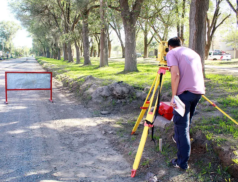 Licitación en marcha para iluminar accesos a los barrios