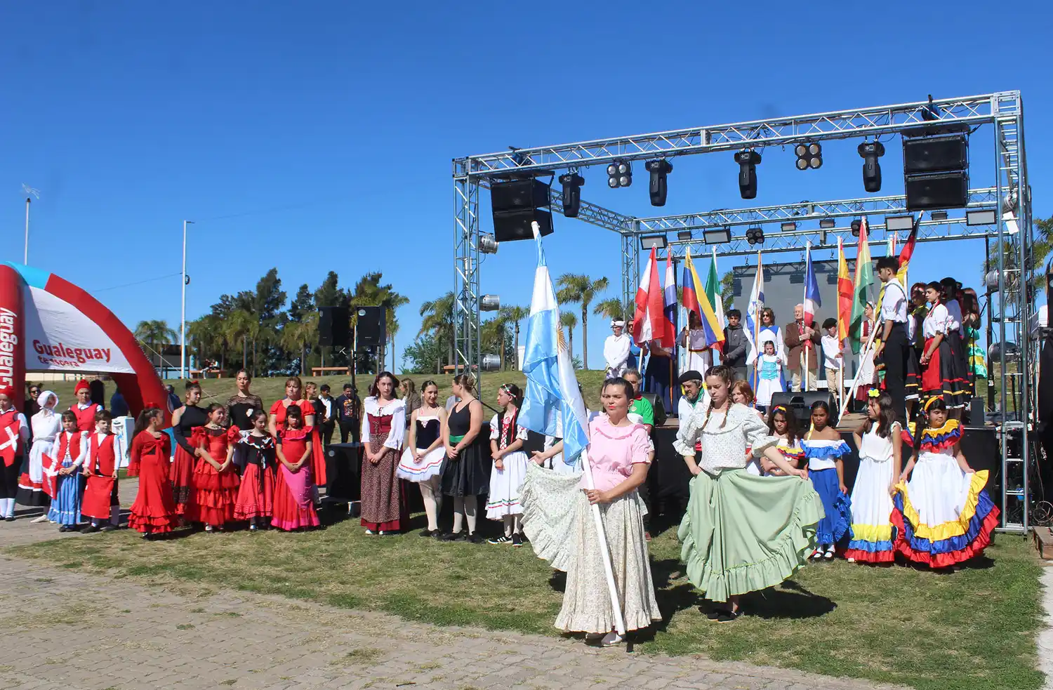 Exitosa Fiesta Provincial de las Colectividades