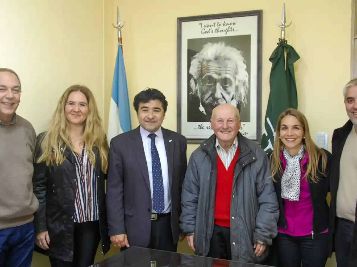 "Tito" Lamberti será distinguido como "Maestro inolvidable" por Uces