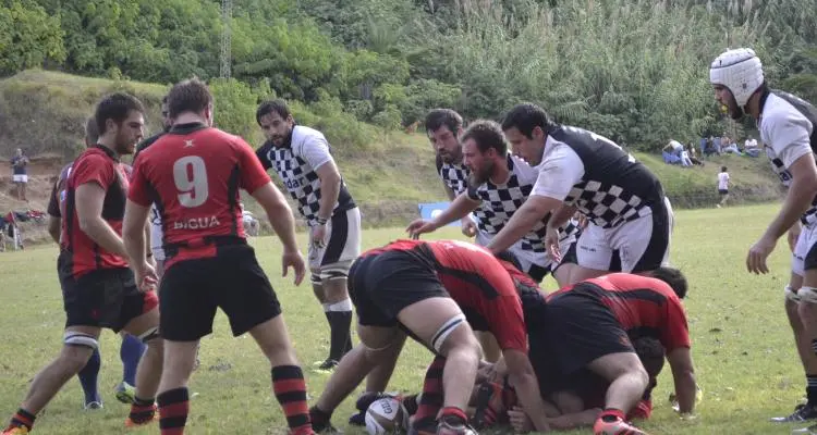 Gran debut de Tiro Federal como local
